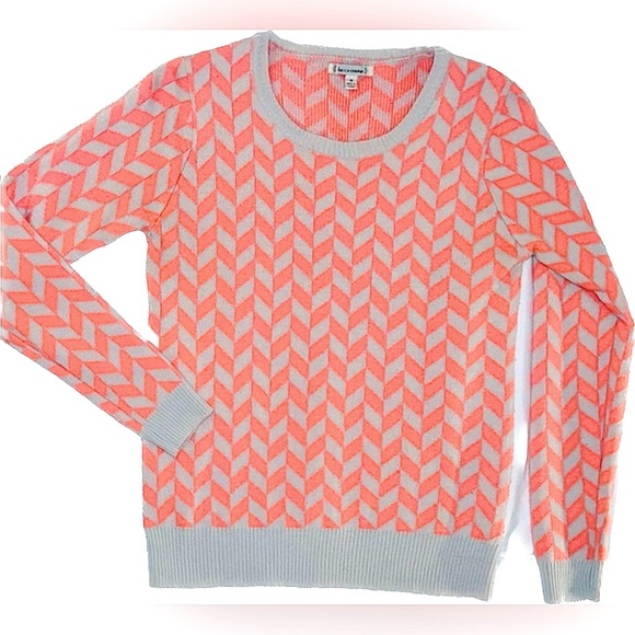 ⭐️ LUCCA COUTURE ⭐️ SWEATER SIZE: M - Picture 2 of 7